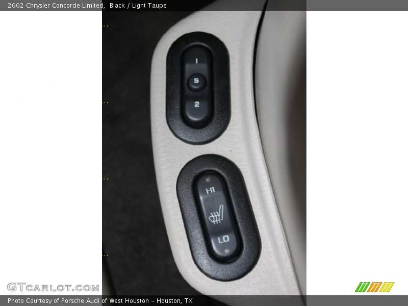 Black / Light Taupe 2002 Chrysler Concorde Limited
