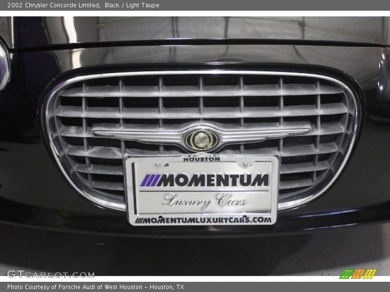 Black / Light Taupe 2002 Chrysler Concorde Limited