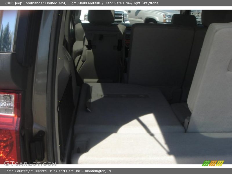 Light Khaki Metallic / Dark Slate Gray/Light Graystone 2006 Jeep Commander Limited 4x4
