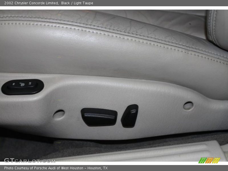 Black / Light Taupe 2002 Chrysler Concorde Limited
