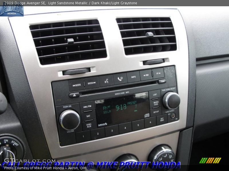 Light Sandstone Metallic / Dark Khaki/Light Graystone 2009 Dodge Avenger SE