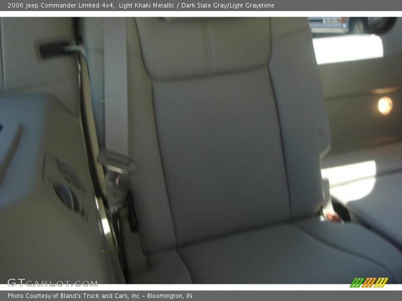 Light Khaki Metallic / Dark Slate Gray/Light Graystone 2006 Jeep Commander Limited 4x4