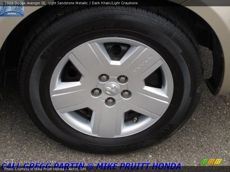 Light Sandstone Metallic / Dark Khaki/Light Graystone 2009 Dodge Avenger SE
