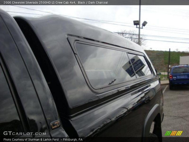 Black / Dark Charcoal 2006 Chevrolet Silverado 2500HD LS Crew Cab 4x4
