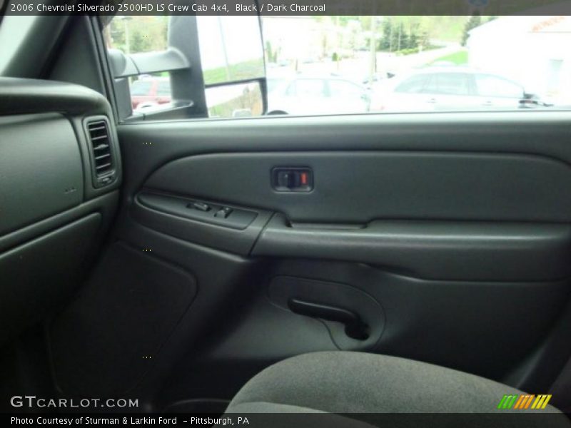 Black / Dark Charcoal 2006 Chevrolet Silverado 2500HD LS Crew Cab 4x4