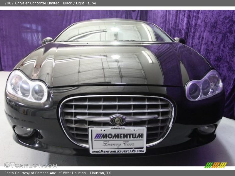 Black / Light Taupe 2002 Chrysler Concorde Limited