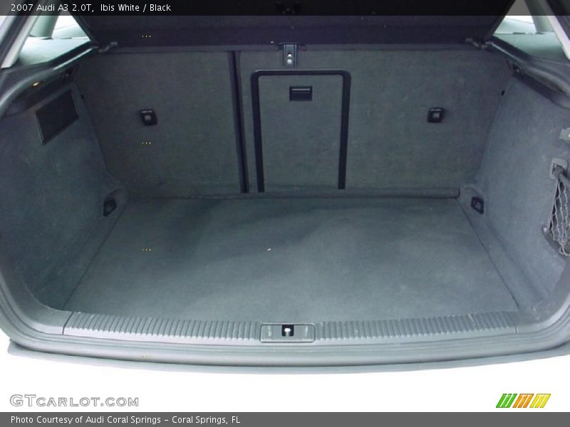 Ibis White / Black 2007 Audi A3 2.0T