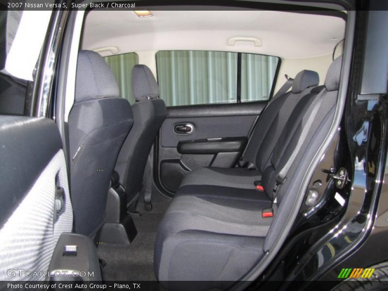 Super Black / Charcoal 2007 Nissan Versa S