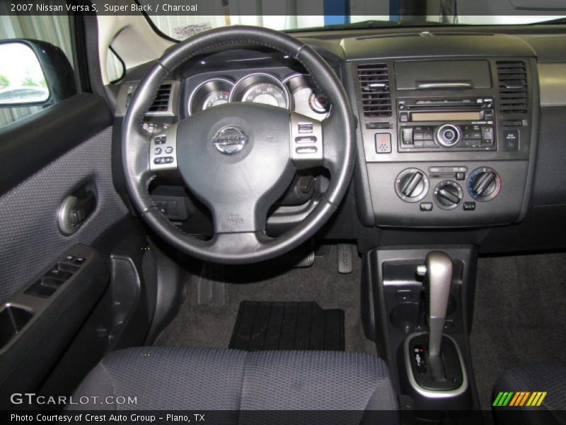 Super Black / Charcoal 2007 Nissan Versa S