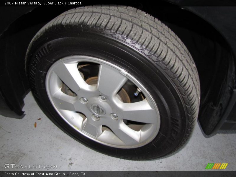 Super Black / Charcoal 2007 Nissan Versa S