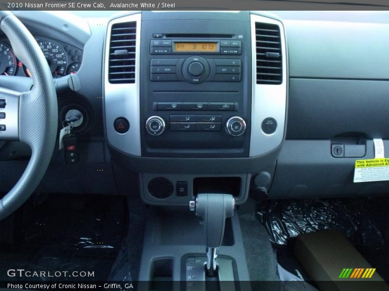 Avalanche White / Steel 2010 Nissan Frontier SE Crew Cab
