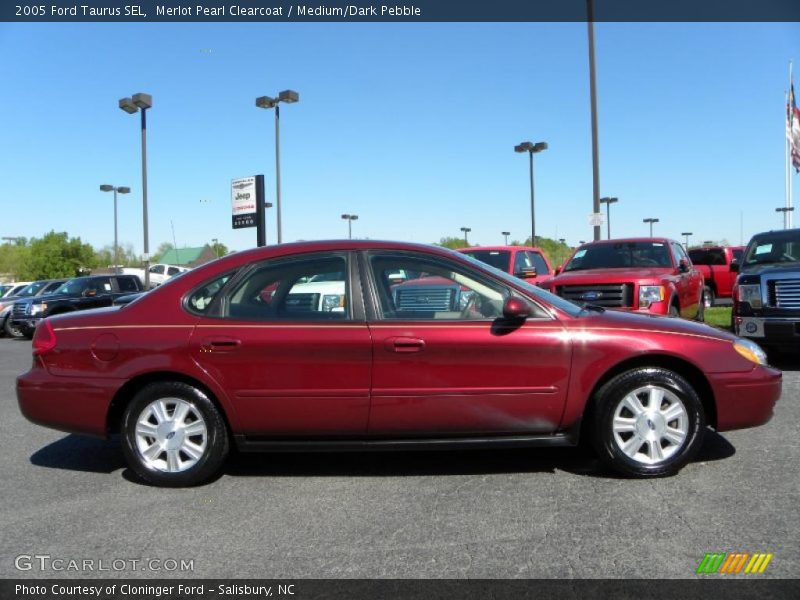 Merlot Pearl Clearcoat / Medium/Dark Pebble 2005 Ford Taurus SEL