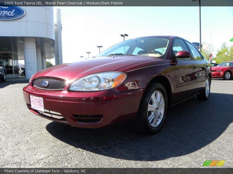 Merlot Pearl Clearcoat / Medium/Dark Pebble 2005 Ford Taurus SEL