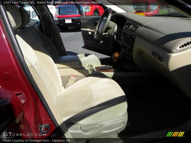 Merlot Pearl Clearcoat / Medium/Dark Pebble 2005 Ford Taurus SEL