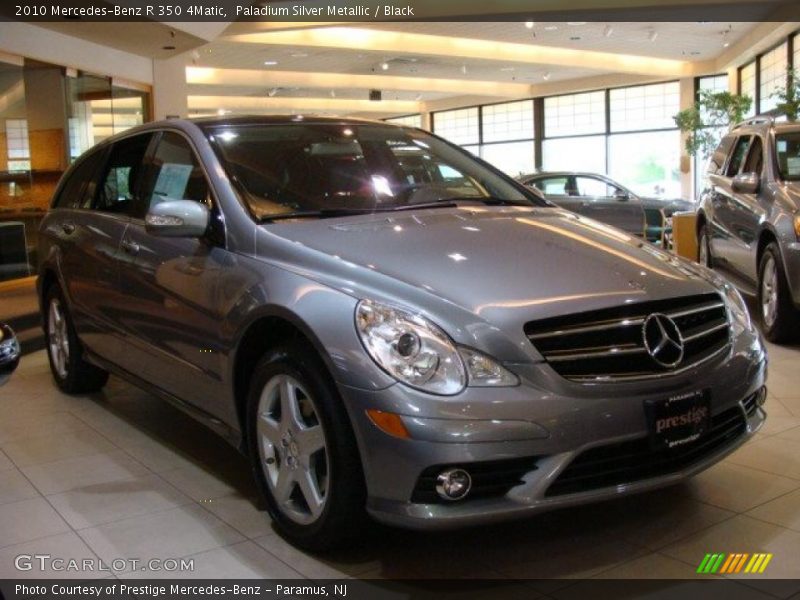 Paladium Silver Metallic / Black 2010 Mercedes-Benz R 350 4Matic