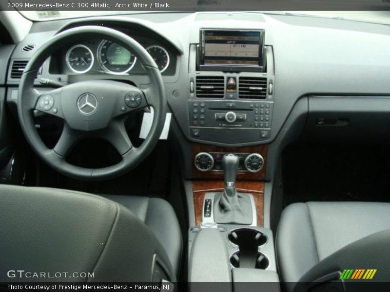 Arctic White / Black 2009 Mercedes-Benz C 300 4Matic