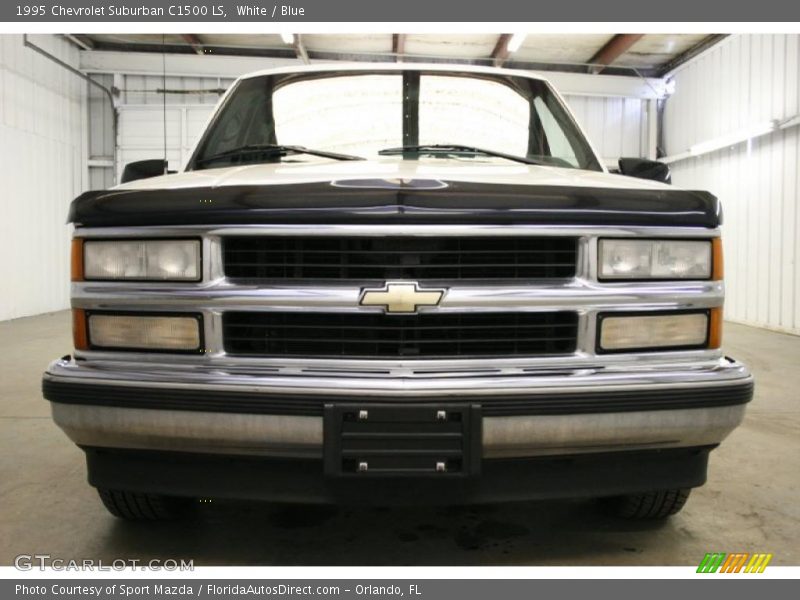 White / Blue 1995 Chevrolet Suburban C1500 LS
