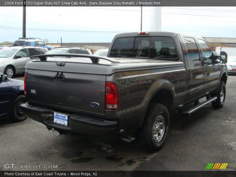 Dark Shadow Grey Metallic / Medium Flint 2004 Ford F250 Super Duty XLT Crew Cab 4x4