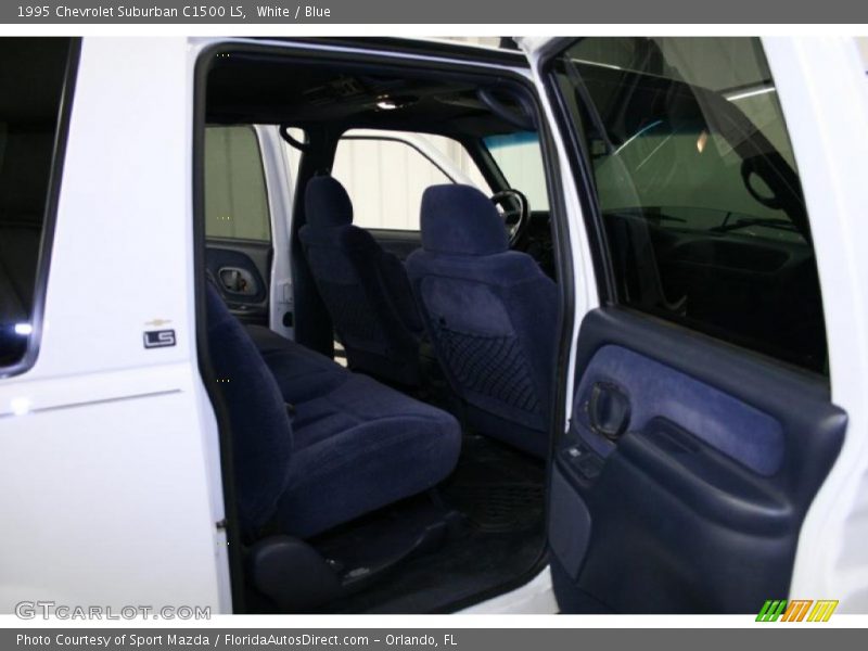 White / Blue 1995 Chevrolet Suburban C1500 LS