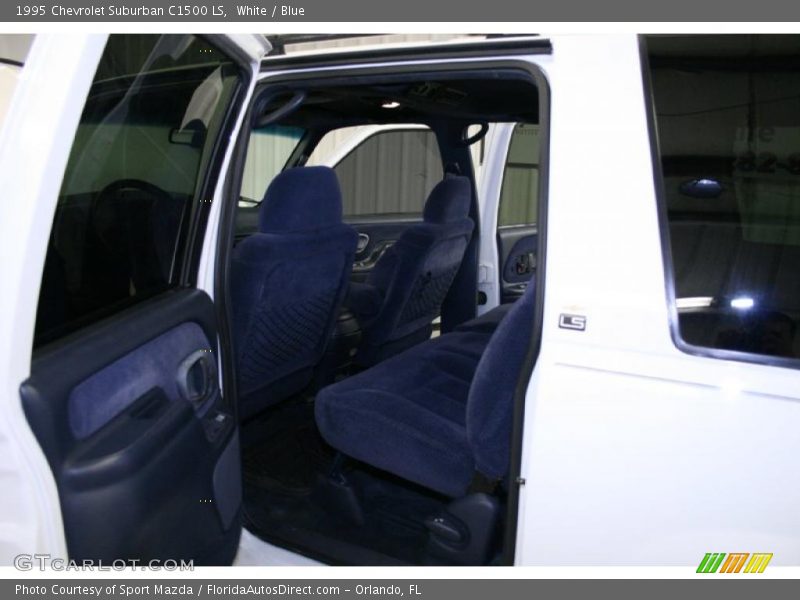 White / Blue 1995 Chevrolet Suburban C1500 LS