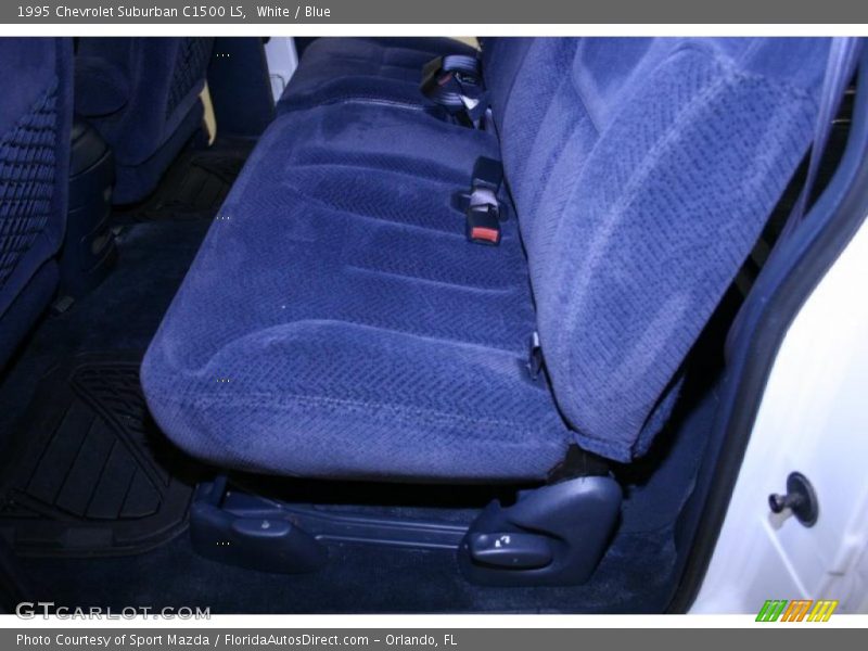 White / Blue 1995 Chevrolet Suburban C1500 LS