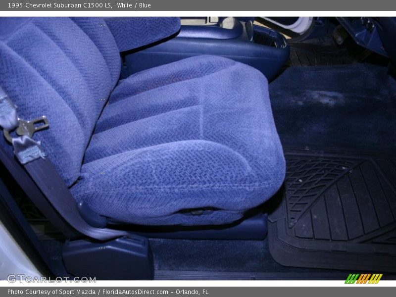 White / Blue 1995 Chevrolet Suburban C1500 LS