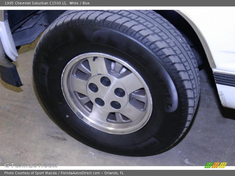 White / Blue 1995 Chevrolet Suburban C1500 LS