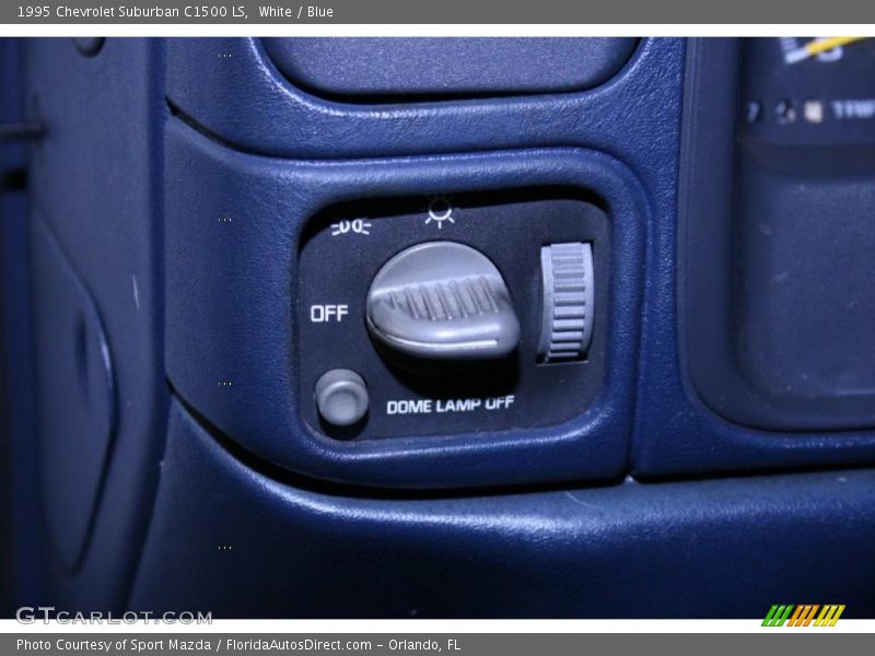 White / Blue 1995 Chevrolet Suburban C1500 LS