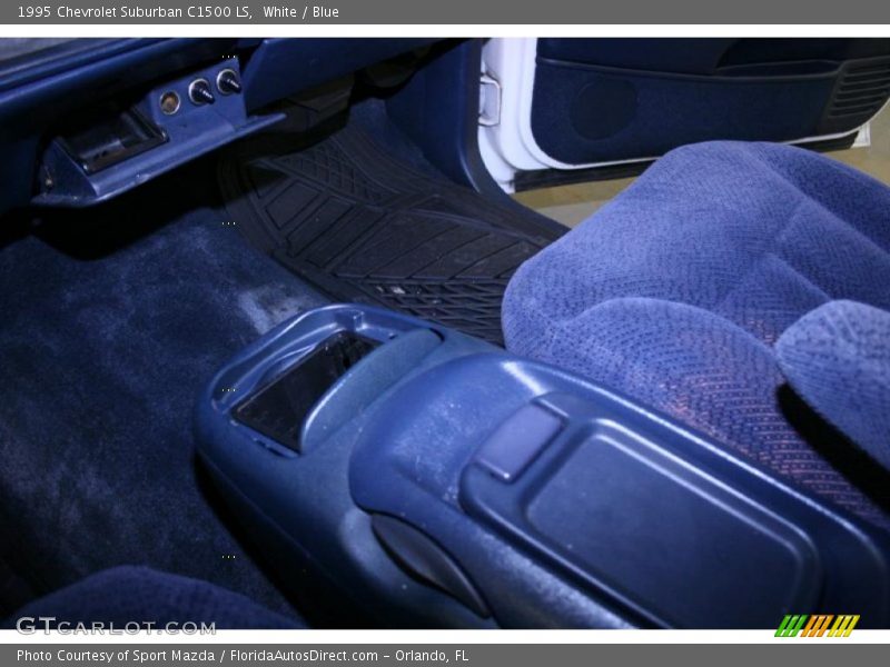 White / Blue 1995 Chevrolet Suburban C1500 LS