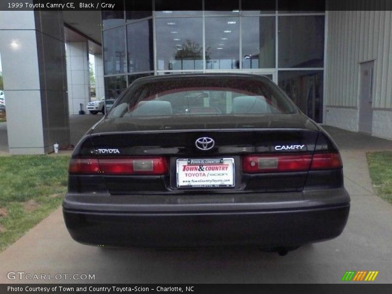 Black / Gray 1999 Toyota Camry CE