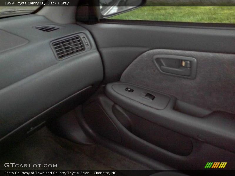 Black / Gray 1999 Toyota Camry CE