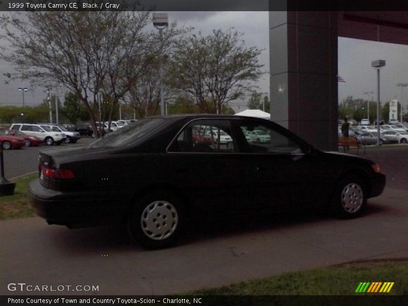 Black / Gray 1999 Toyota Camry CE