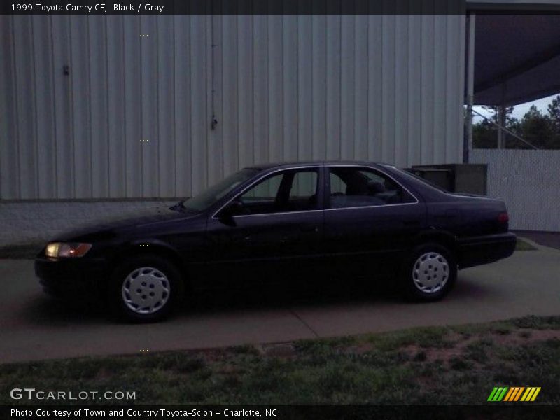 Black / Gray 1999 Toyota Camry CE