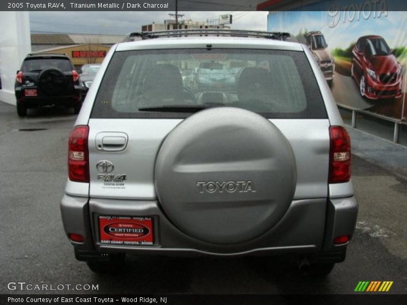 Titanium Metallic / Dark Charcoal 2005 Toyota RAV4