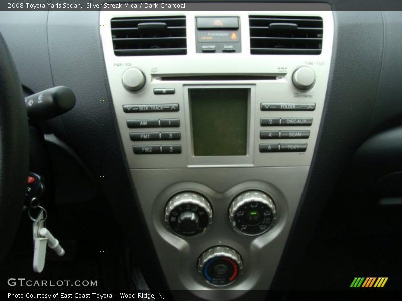 Silver Streak Mica / Dark Charcoal 2008 Toyota Yaris Sedan