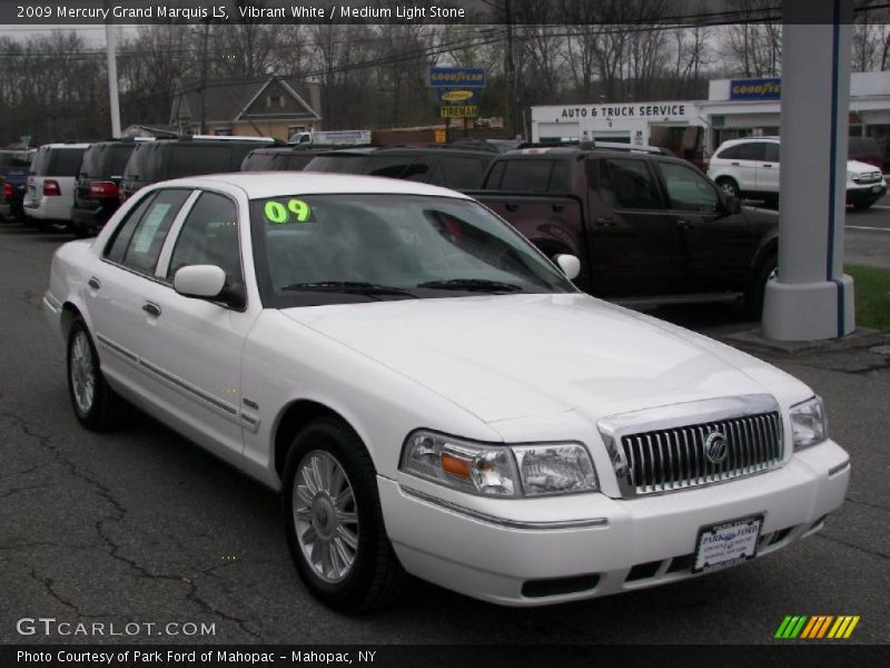 Vibrant White / Medium Light Stone 2009 Mercury Grand Marquis LS