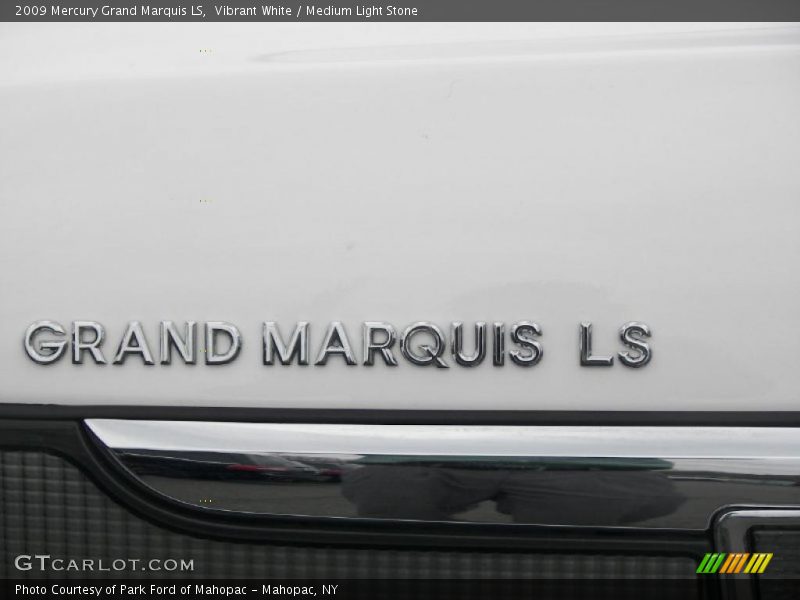 Vibrant White / Medium Light Stone 2009 Mercury Grand Marquis LS