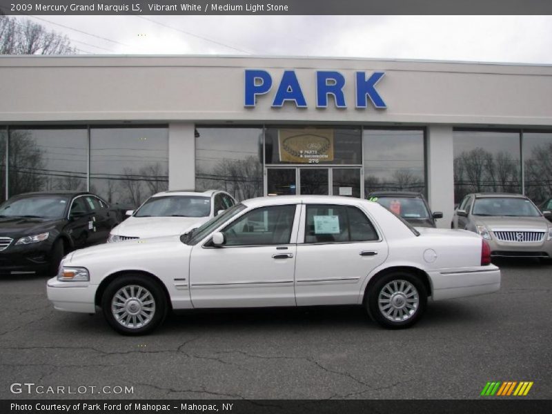 Vibrant White / Medium Light Stone 2009 Mercury Grand Marquis LS