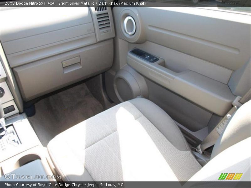 Bright Silver Metallic / Dark Khaki/Medium Khaki 2008 Dodge Nitro SXT 4x4
