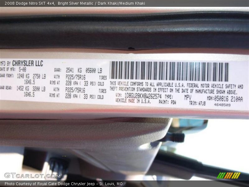 Bright Silver Metallic / Dark Khaki/Medium Khaki 2008 Dodge Nitro SXT 4x4