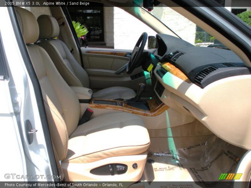 Alpine White / Sand Beige 2005 BMW X5 3.0i