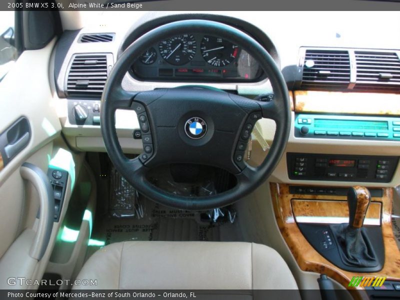 Alpine White / Sand Beige 2005 BMW X5 3.0i