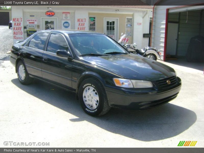 Black / Gray 1998 Toyota Camry LE