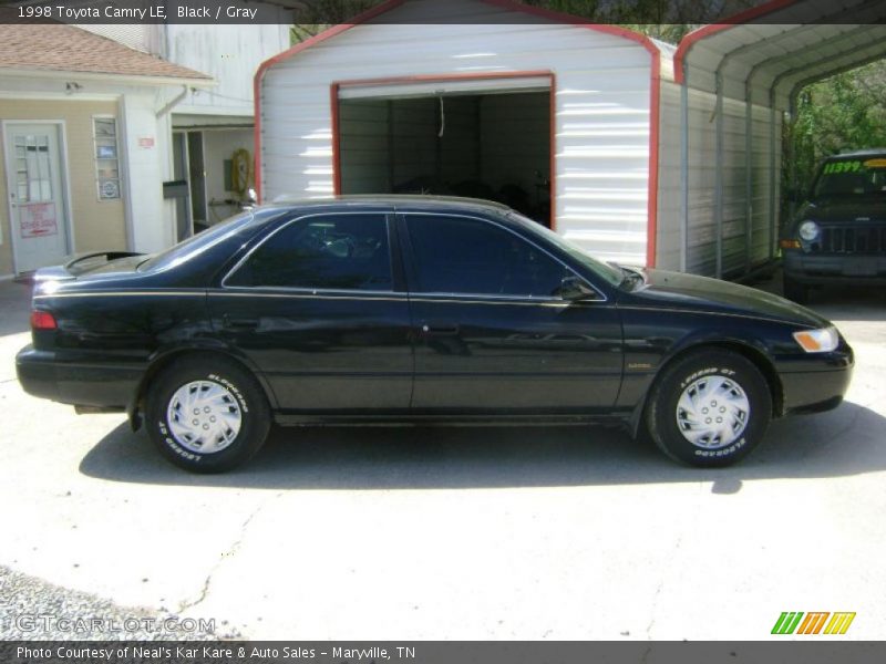 Black / Gray 1998 Toyota Camry LE