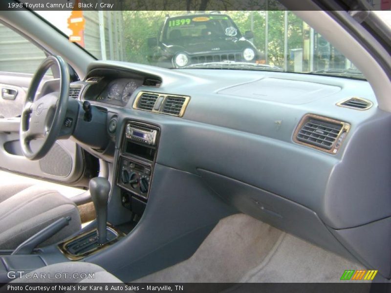 Black / Gray 1998 Toyota Camry LE