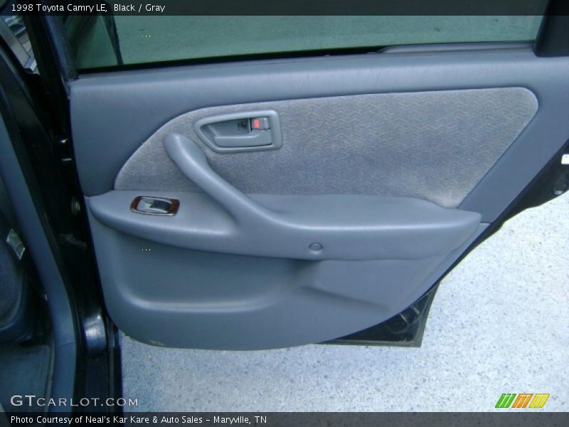 Black / Gray 1998 Toyota Camry LE