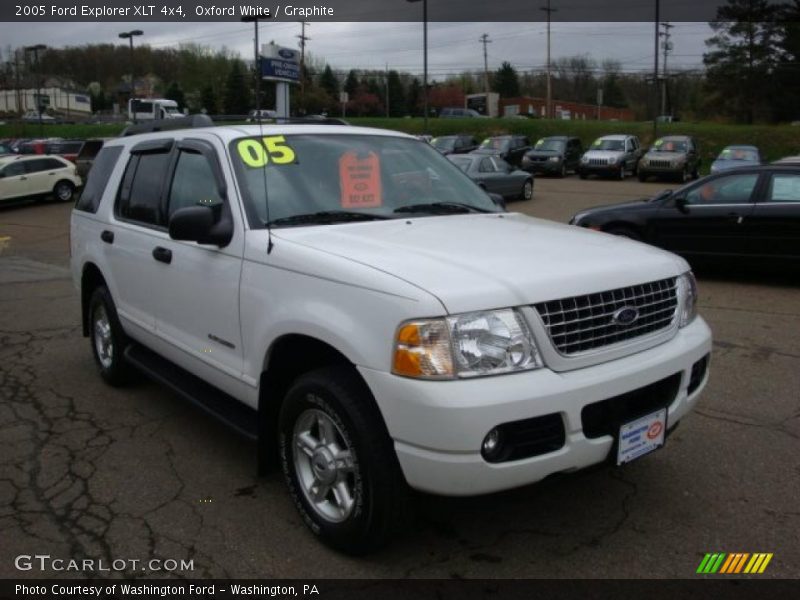 Oxford White / Graphite 2005 Ford Explorer XLT 4x4