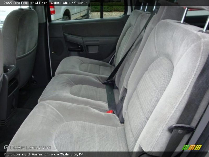 Oxford White / Graphite 2005 Ford Explorer XLT 4x4