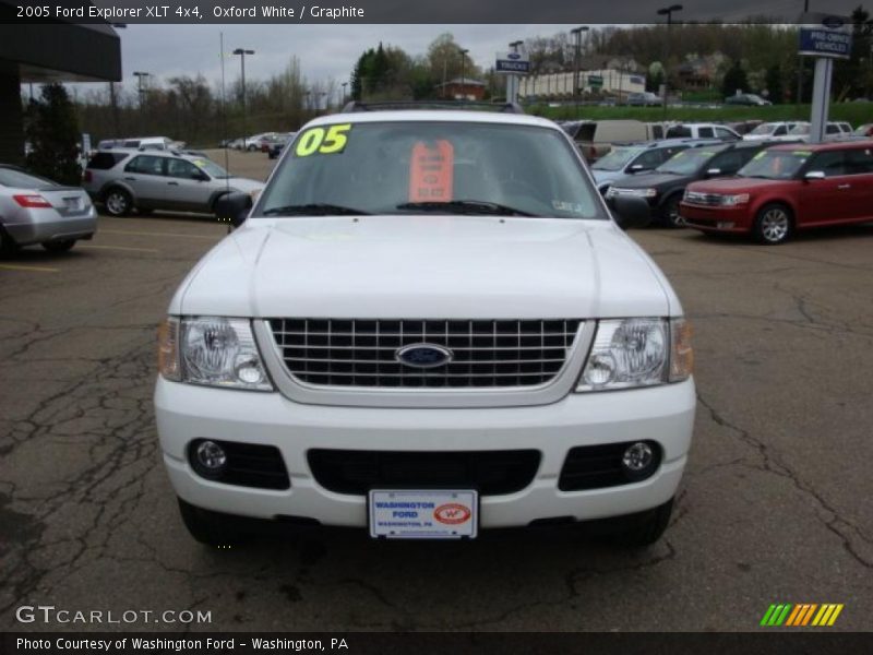 Oxford White / Graphite 2005 Ford Explorer XLT 4x4