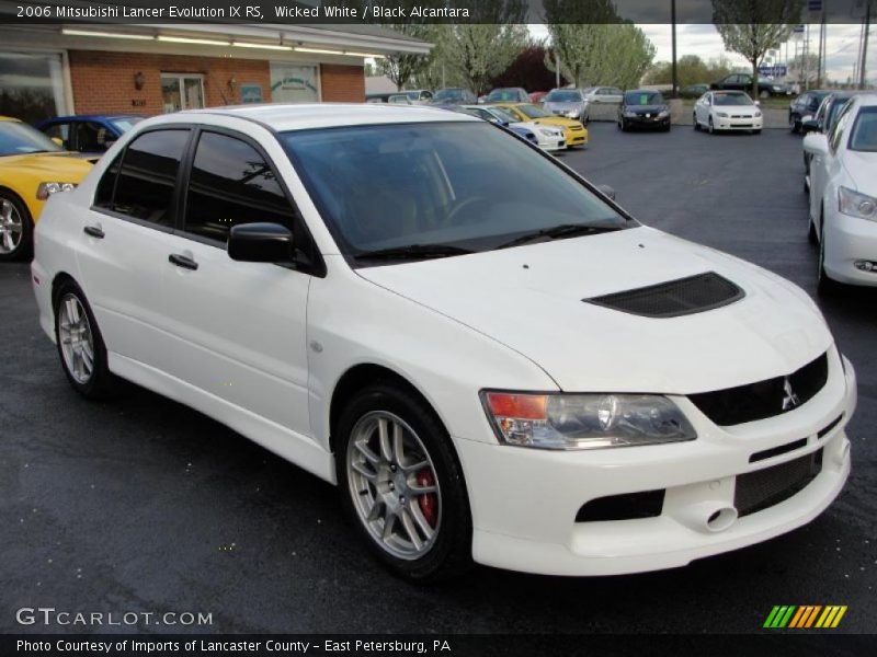 Wicked White / Black Alcantara 2006 Mitsubishi Lancer Evolution IX RS